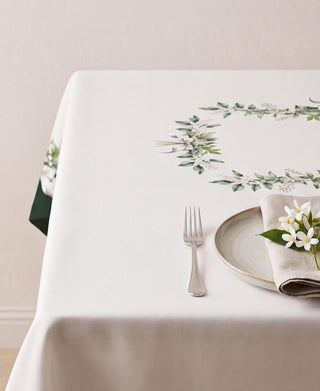 Mantel Dark Green White Mistletoe