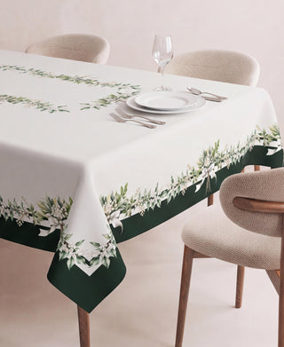 Mantel Dark Green White Mistletoe