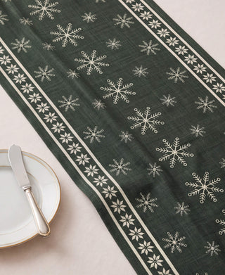 Camino de Mesa Green Scandinavian Christmas