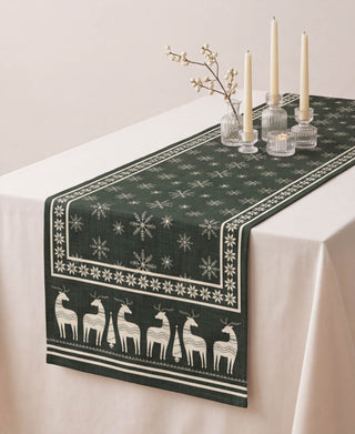 Camino de Mesa Green Scandinavian Christmas