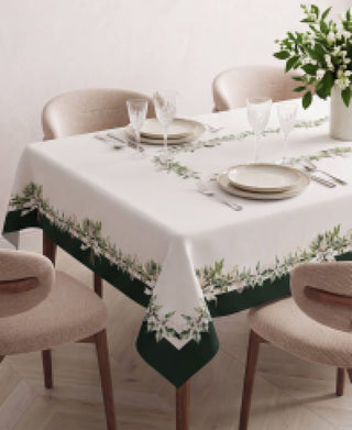Mantel Dark Green White Mistletoe