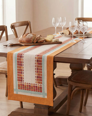 Camino de Mesa Quitapenas Gold Sienna Linen